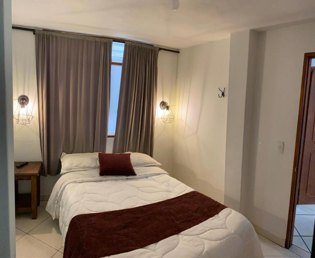 Hostel-Affordable Rooms With Private Bathroom San Juan Guatape Ngoại thất bức ảnh